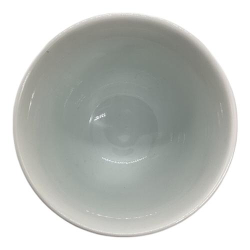 酒井田柿右衛門 (サカイダカキエモン) 湯呑み 共箱付 苺花文