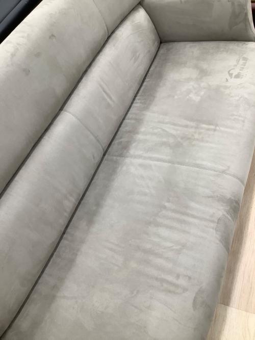 FUJI FURNITURE (フジファニチア) 2人掛けソファー アイボリー オットマン付 ファブリック