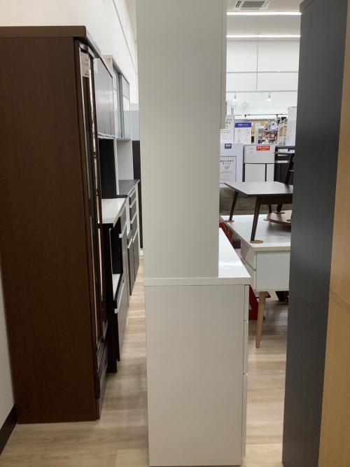 ニトリ レンジボード ホワイト 3枚扉 ソレル