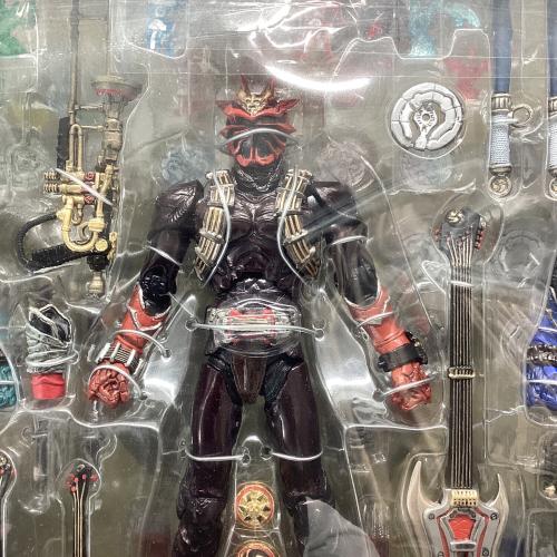 仮面ライダー響鬼(ヒビキ) (仮面ライダーヒビキ) S.I.C LIMITED VERSION 仮面ライダーサバキ＆仮面ライダーエイキ＆仮面ライダーダンキ 仮面ライダー