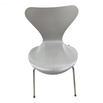 Fritz Hansen (フリッツハンセン) ダイニングチェアー 12 グレー セブンチェア