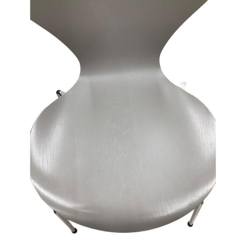 Fritz Hansen (フリッツハンセン) ダイニングチェアー 12 グレー セブンチェア