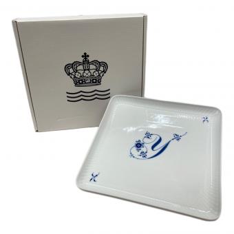 ROYAL COPENHAGEN (ロイヤル・コペンハーゲン) プレート Y スクエアディッシュ