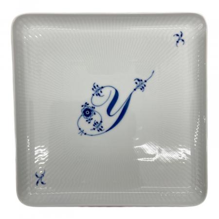 ROYAL COPENHAGEN (ロイヤル・コペンハーゲン) プレート Y スクエア