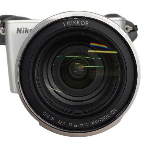Nikon (ニコン) ミラーレス一眼カメラ J3