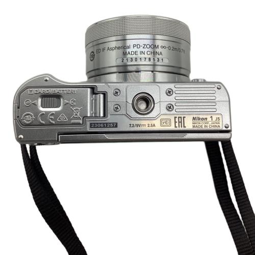 Nikon (ニコン) J5 model 1 nikkor double lens kit J5WLKSL