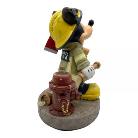 ミッキーと消防士　消防士へのトリュビュート彫刻　激レア ミッキーと消防士 消防士へのトリュビュート彫刻 激レア - メルカリ