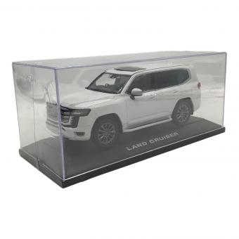 1/30 ランクル300 カラーサンプル用ディスプレイモデル