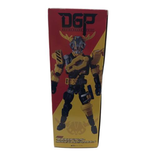 BANDAI (バンダイ) 仮面ライダー 仮面ライダーシーカー MOVIEバトルロワイヤルセット リボルブチェンジフィギュア プレミアムバンダイ限定