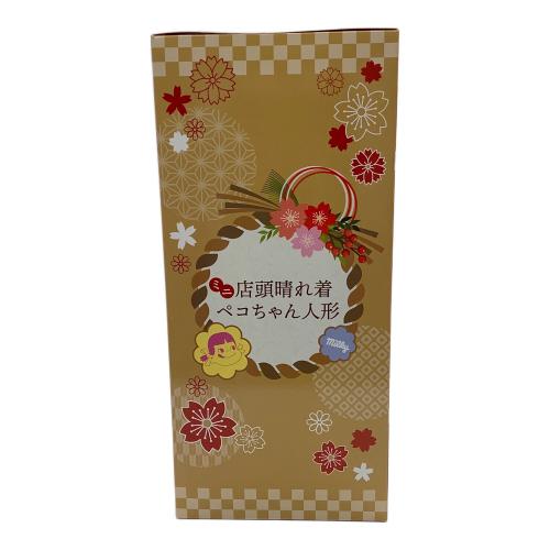 ミニ店頭晴れ着 ペコちゃん