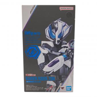 仮面ライダーギーツ (カメンライダーギーツ) フィギュア 仮面ライダージーン S.H.Figuarts