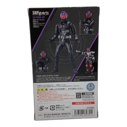 仮面ライダーギーツ (カメンライダーギーツ) フィギュア GMライダーセット S.H.Figuarts