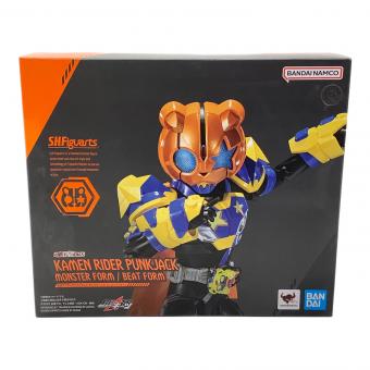 BANDAI (バンダイ) 仮面ライダー S.H.Figuarts 仮面ライダーパンクジャック モンスターフォーム/ビートフォーム 「仮面ライダーギーツ」
