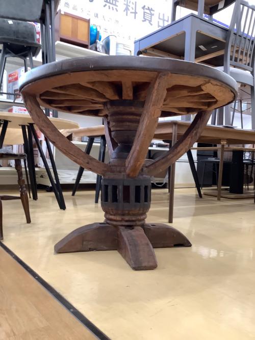 アンティークラウンドテーブル