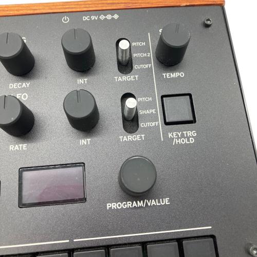 KORG (コルグ) シンセサイザー monologue