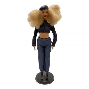 バービー人形 マルニ・セノフォンテ