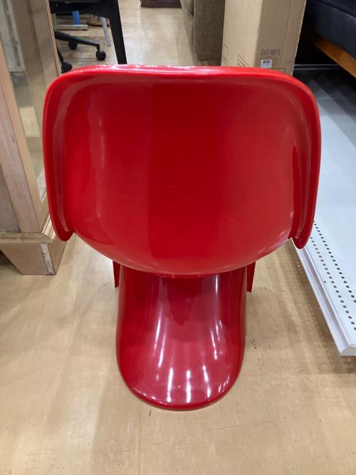 デザインチェア レッド リプロダクト