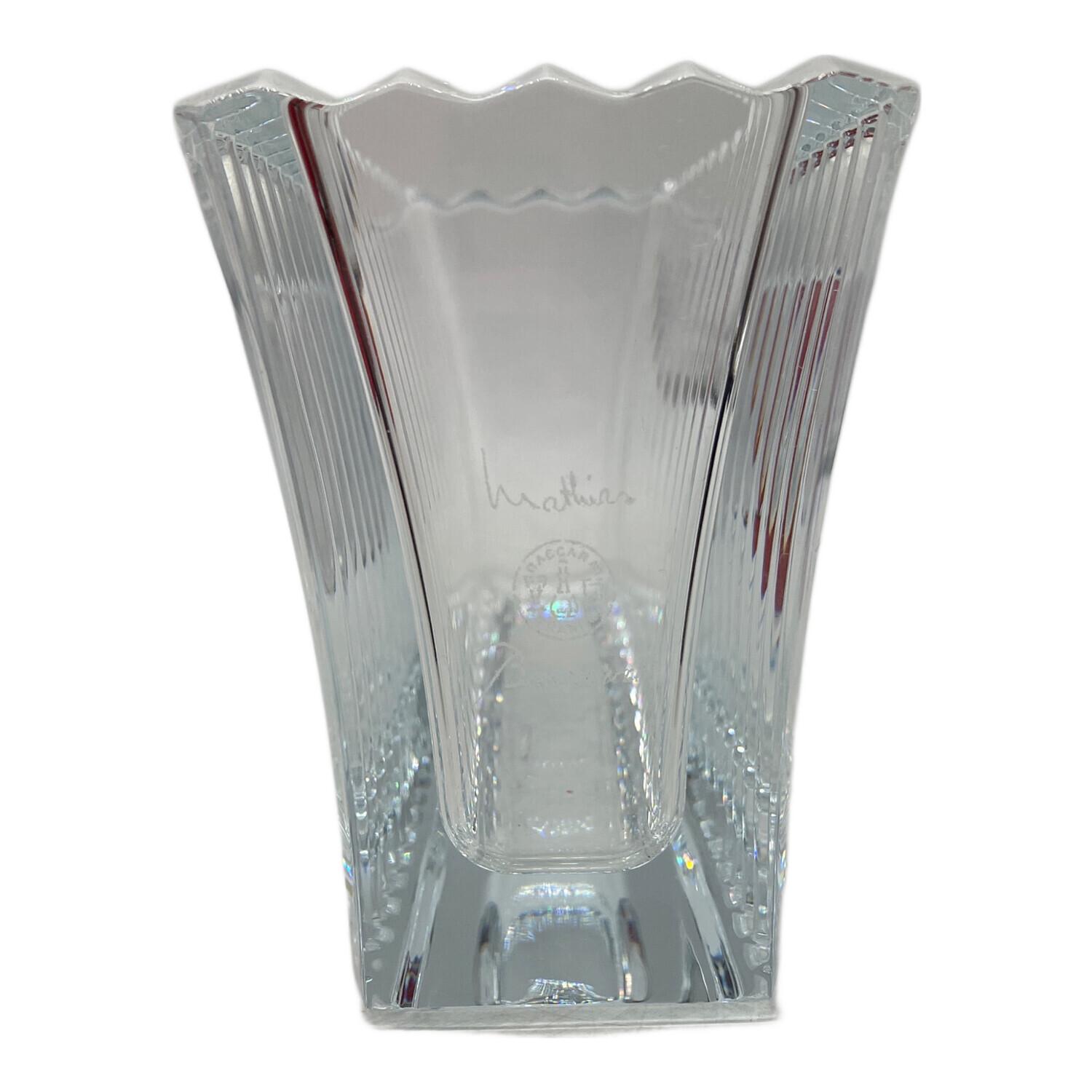 バカラ ミルニュイ フラワーベース 小物入れ Baccarat お家時間がたちまち華やぐ！ バカラのフラワーベースで 花との暮らしを