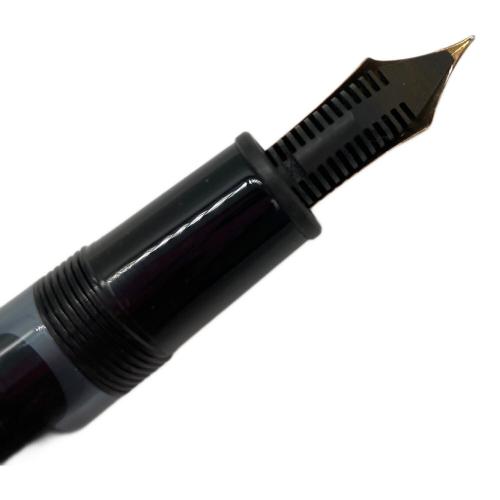 MONTBLANC (モンブラン) マイスターシュテック 万年筆 4810 14C 585   @ Π ブラック