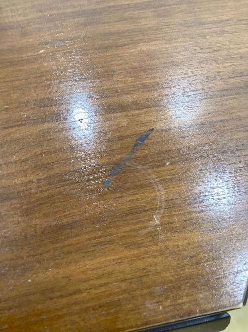 昇降式テーブル