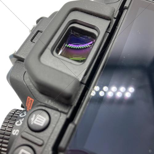 Nikon (ニコン) デジタル一眼レフカメラ D7500