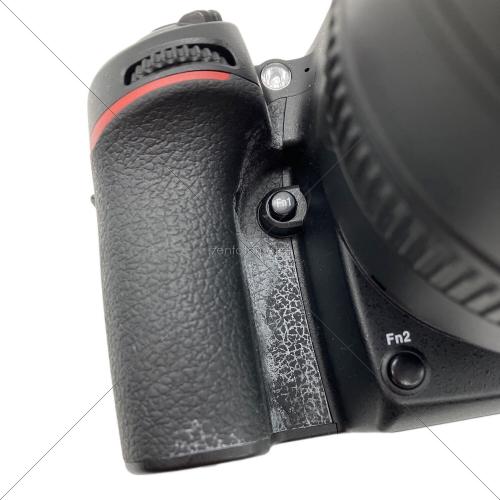 Nikon (ニコン) デジタル一眼レフカメラ D7500