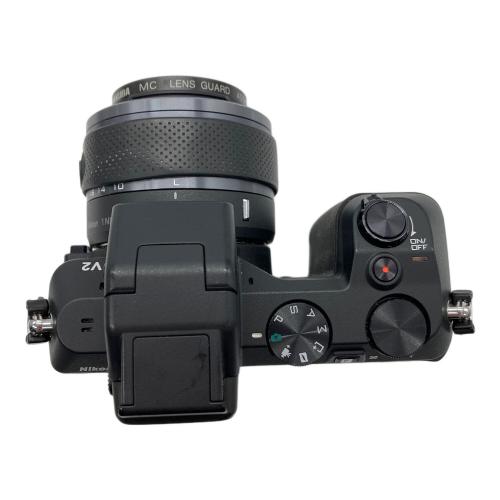 Nikon (ニコン) デジタル一眼レフカメラ 1 V2 キズ・画面ヨゴレ有/ズームレンズ「1 NIKKOR VR 10-30mm f/3.5-5.6」
