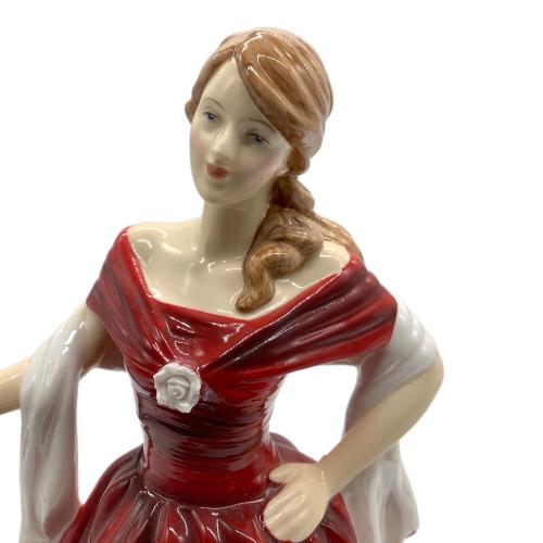 ROYAL DOULTON (ロイヤルドルトン) フィギュリン