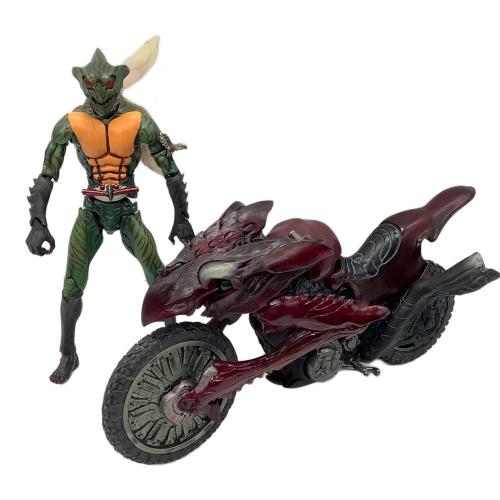 S.I.C (エスアイシー) VOL.21 仮面ライダーアマゾン&ジャングラー フィギュア ジャングラー翼部分ベタツキ有