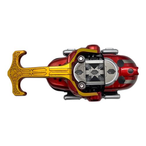 仮面ライダーカブト (カメンライダーカブト) CSM カブトゼクター
