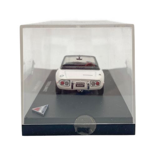 京商 (キョウショウ) ダイキャストカー TOYOTA 2000GT OPEN CAR(WHITE) 03033W