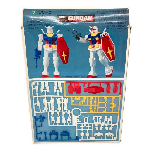 BANDAI (バンダイ) ガンプラ イロプラ 箱イタミ有 RX-78ガンダム 1/250