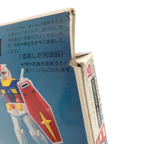 BANDAI (バンダイ) ガンプラ イロプラ 箱イタミ有 RX-78ガンダム 1/250