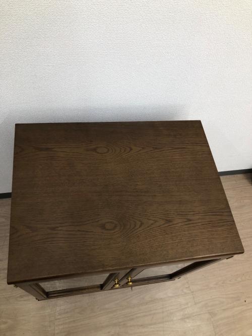 karimoku (カリモク) キャビネット ブラウン ガラス扉付