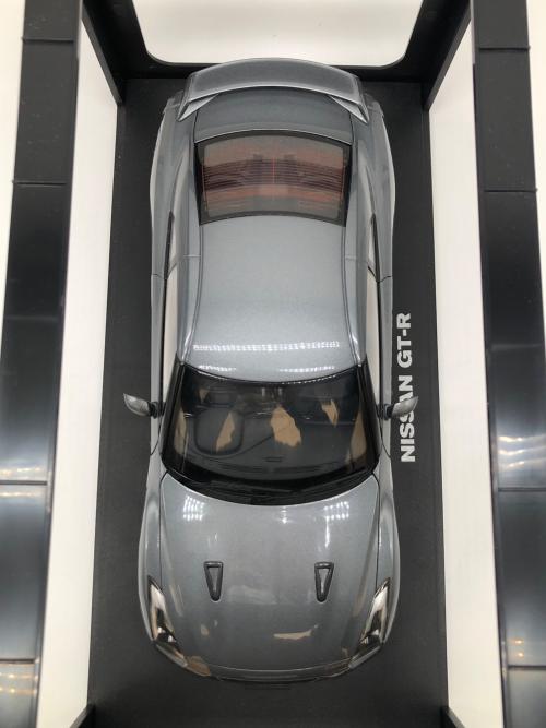 AUTOart MILLENNIUM モデルカー NISSAN GT-R R35 1/18 ダークメタル