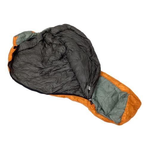 NANGA (ナンガ) マミー型シュラフ(ダウン) ダウン量:600g オーロラライト600DX 快適使用温度/下限温度：-4℃ / -11℃ レギュラーサイズ