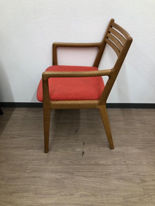 ダイニングチェアー ブラウン×レッド 261