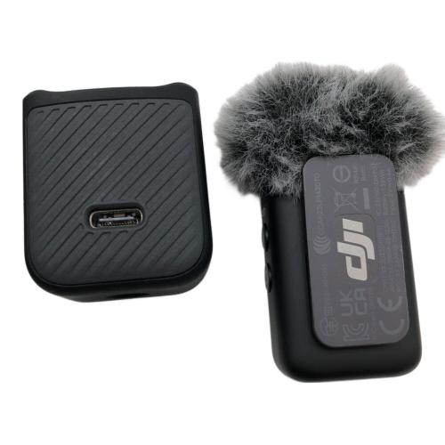 DJI (ディー・ジェイ・アイ) ジンバル内蔵Vlogカメラ 解像度:3840×2160 SDカード対応 撮像素子:CMOS 1型 OSMO POCKET3 CREATOR COMBO 5WTZM75002DZ6Y