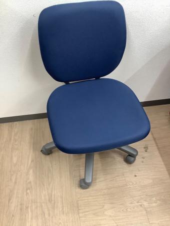 オカムラ オフィスチェア ブルー 8VC11A