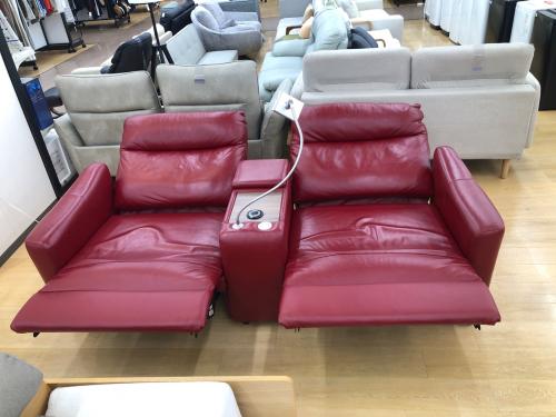 ニトリ 電動リクライニングソファ レッド スレ・キズ複数有