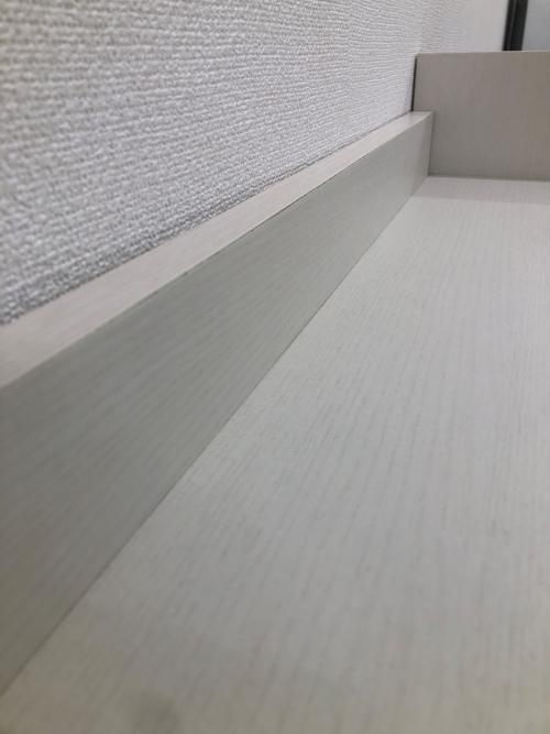 ニトリ ミドルシェルフ ホワイト  4段 引き出し付 ルフィ2