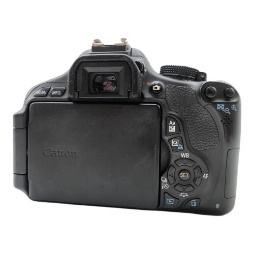 CANON デジタル一眼レフカメラ (ダブルズームキット) ※ステレオAVケーブル、付属ディスク2枚欠品