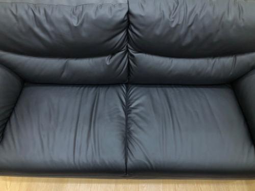 ニトリ 3人掛けソファー ブラック 合皮