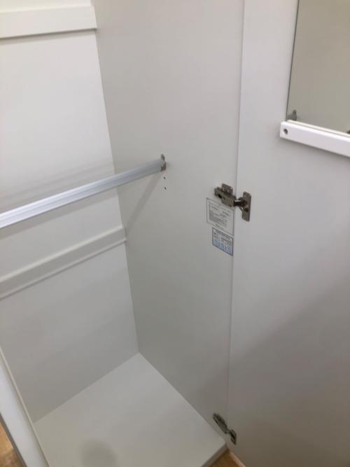 ニトリ ワードローブ ホワイト  2枚扉 ミラー付き クエス