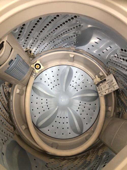 Hisense (ハイセンス) 全自動洗濯機 5.5kg HW-55E2W 2024年製 クリーニング済 50Hz／60Hz