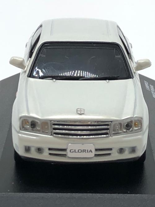 モデルカー JC02006WP NISSAN GLORIA ULTIMA-Z V PACKAGE 2001 White pearl