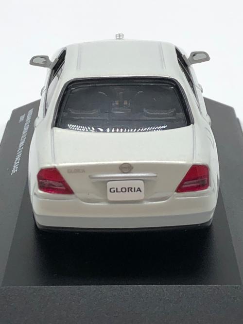 モデルカー JC02006WP NISSAN GLORIA ULTIMA-Z V PACKAGE 2001 White pearl