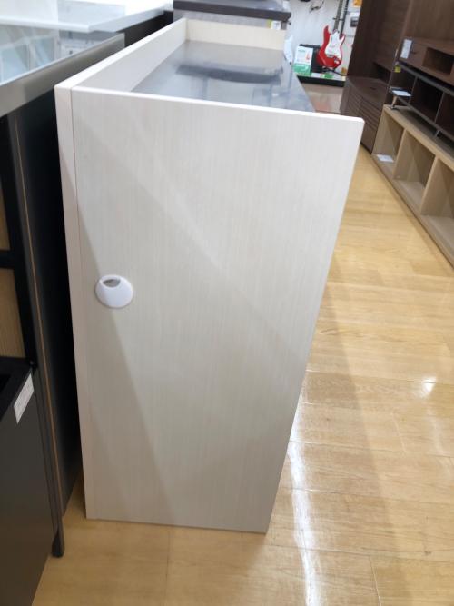 キッチンカウンター ホワイト シルバー ステンレス天板キッチンカウンター ホワイト×シルバー 1枚扉 2段