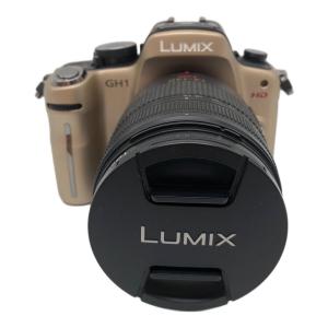 Panasonic (パナソニック) ミラーレス一眼カメラ レンズキット DMC-GH1 1398万画素(総画素) フォーサーズ 4/3型 LiveMOS 専用電池 SDHCカード対応 標準：ISO100～3200 FS9FC002768
