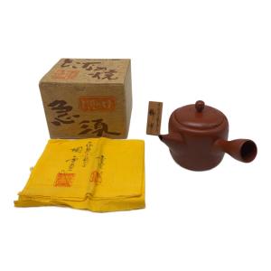 常滑焼 (トコナメヤキ) 朱泥彫込急須 歌川広重【東海道五十三次】「御油」 旅人留女 伝統工藝士 吉川雪堂 作